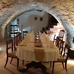 Schloss 3*