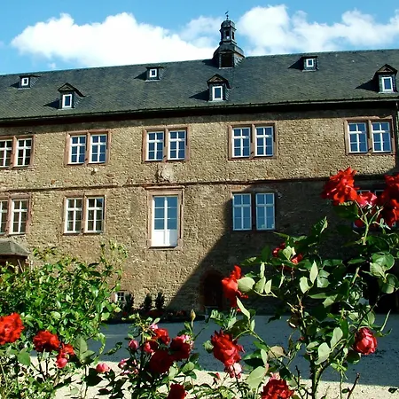 Schloss 3* Wallhausen (Saxony-Anhalt)