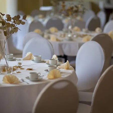 Schloss Hotel 3*