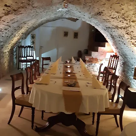 Schloss 3*