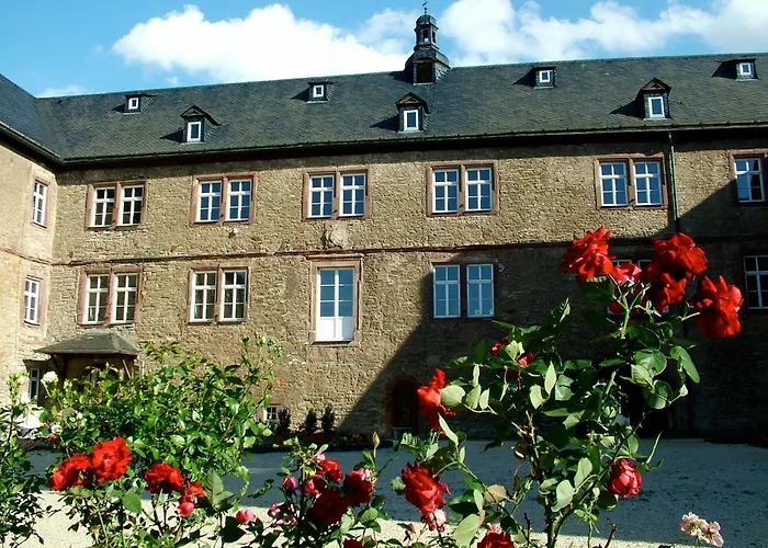 Schloss 3* Wallhausen (Saxony-Anhalt)
