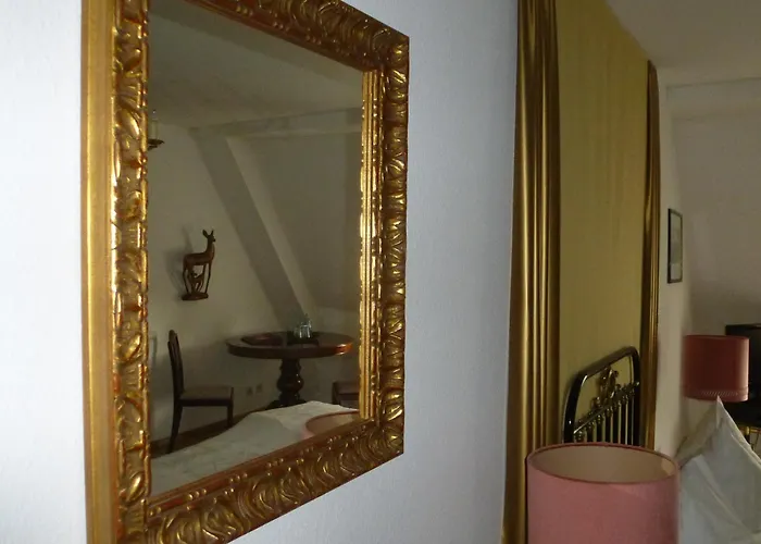 Отель Schloss Wallhausen (Saxony-Anhalt)