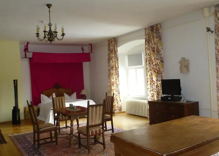 Schloss Hotel Wallhausen (Saxony-Anhalt)