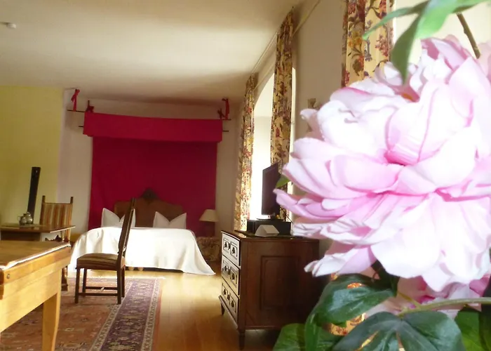 Schloss 3* Wallhausen (Saxony-Anhalt)