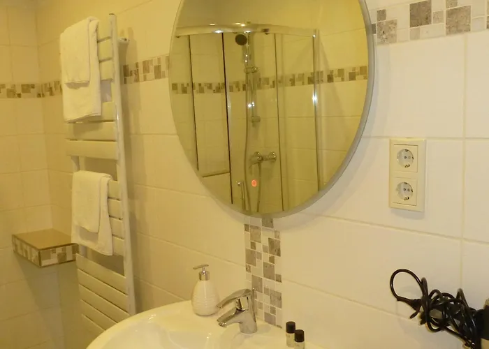 Schloss 3* Wallhausen (Saxony-Anhalt)